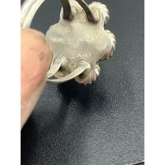 Geraldine Paquine GP Zuni Sterling Silver Blue Turquoise Ring
Petit Point Sz 8 - Picture 9 of 11